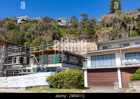 Palm Beach Sydney Australia nuova casa di lusso in costruzione con vista sulla spiaggia e l'oceano su Barrenjoey Road Foto Stock