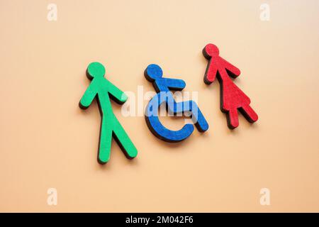 Figure di diversi colori come simbolo di inclusività e diversità. Foto Stock