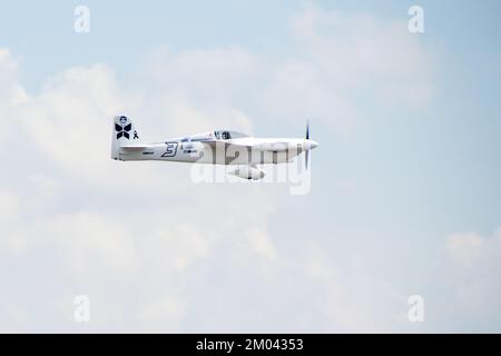 Stanislas Damiron nel suo aereo Chaos Theory (modello Western Air Racing ) francese corre all'Air Race1 di U-Tapao Rayong-Pattaya . Foto Stock