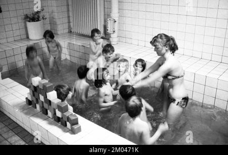 CZE, Repubblica Ceca, Praga: CSSR, Paese e persone. La vita quotidiana in un paese sotto il dominio comunista. Praga 01.05.1981. Kindergarten, Europa Foto Stock