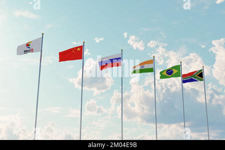 Bandiere di paesi con cielo , BRICS è l'acronimo di cinque principali economie emergenti: Brasile, Russia, India, Cina e Sudafrica. Foto Stock