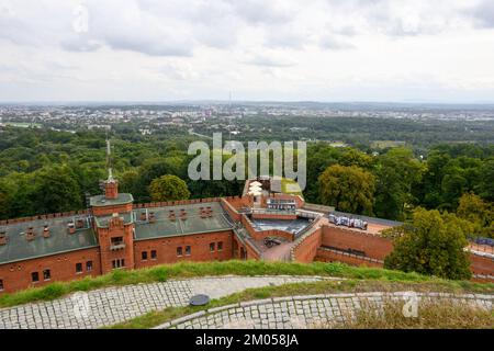 Cracovia, Polonia - 16 settembre 2022: Fortificazioni intorno al tumulo di Kosciuszko a Cracovia. Kosciuszko Mound, monumento storico dedicato ai poli Foto Stock