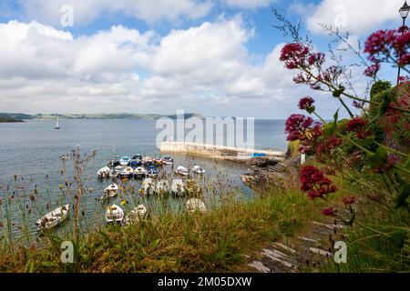 Il piccolo porto di Portscatho, Gerrans Bay, Roseland Peninsula, Cornovaglia, Regno Unito Foto Stock