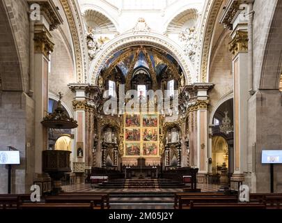 Dettaglio architettonico della Cattedrale di Valencia, conosciuta anche come Cattedrale di Santa Maria, una chiesa cattolica romana nel centro storico della città Foto Stock
