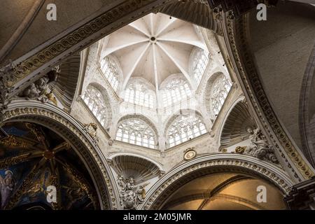 Dettaglio architettonico della Cattedrale di Valencia, conosciuta anche come Cattedrale di Santa Maria, una chiesa cattolica romana nel centro storico della città Foto Stock