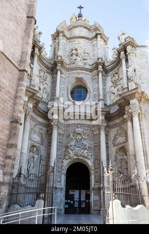 Dettaglio architettonico della Cattedrale di Valencia, conosciuta anche come Cattedrale di Santa Maria, una chiesa cattolica romana nel centro storico della città Foto Stock