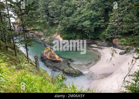 Deadman's Cove nel Cape Disapointment state Park nello stato di Washington Foto Stock