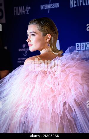 Londra, Regno Unito. 4 dicembre 2022. Florence Pugh partecipa alla cerimonia dei British Independent Film Awards a Old Billingsgate, nella zona est di Londra. Data immagine: Domenica 4 dicembre 2022. Il credito fotografico dovrebbe essere: Matt Crossick/Empics/Alamy Live News Foto Stock