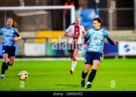 Londra, Regno Unito. 04th Dec, 2022. Dartford, Inghilterra, 04 2022 novembre: Sarah Ewens (19 London City Lionesses) durante il gioco della Barclays fa Womens Championship League tra London City Lionesses e Southampton al Princes Park Stadium.England. (K Hodgson/SPP) Credit: SPP Sport Press Photo. /Alamy Live News Foto Stock