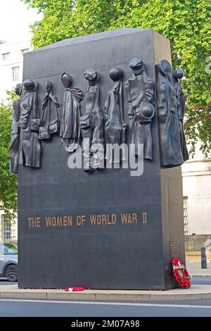 Donne della seconda guerra mondiale, memoriale a Whitehall , Westminster, Londra, Inghilterra, Regno Unito, W1, dal 2005 Foto Stock