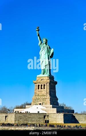 New York. Manhattan. Stati Uniti. La Statua della libertà su Liberty Island Foto Stock