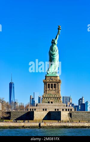 New York. Manhattan. Stati Uniti. La Statua della libertà su Liberty Island Foto Stock