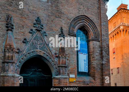 Facciata della Chiesa di San Giuliano, Ferrara, Italia Foto Stock