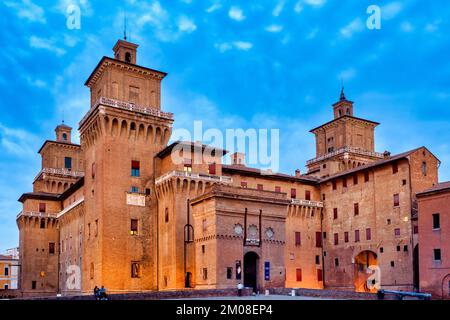 Veduta del Castello Estense, Ferrara Italia Foto Stock