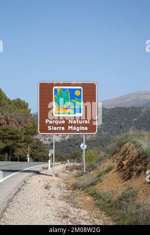 Cartello del Parco Nazionale della Sierra Magina; Jaen; Spagna Foto Stock