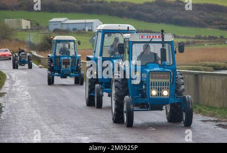 Barryroe Macra camion e trattore in aiuto di Clonakilty Community Hospital e Marymount University Hospital e Hospice, novembre 2022 Foto Stock