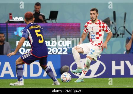 Al Wakrah, Qatar. 05/12/2022, Josip Juranovic di Croazia durante la Coppa del mondo FIFA Qatar 2022 Round of 16 match tra Giappone e Croazia al Janoub Stadium il 5 dicembre 2022 ad al Wakrah, Qatar. Foto: Goran Stanzl/PIXSELL Foto Stock