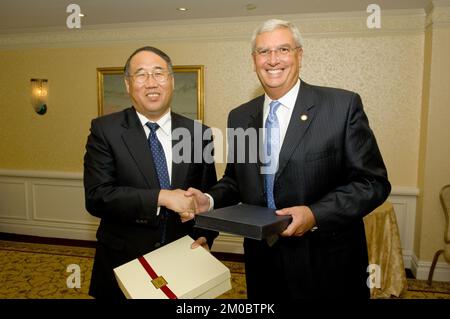 Ufficio dell'Amministratore (Stephen L. Johnson) - pranzo con la Commissione Nazionale per lo sviluppo e le riforme (NDRC, Cina) , Agenzia per la protezione ambientale Foto Stock