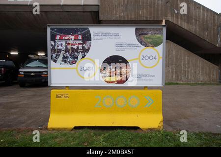 2001 - 2004 Storia dello Stadio Olimpico a Montreal, Quebec, Canada Foto Stock