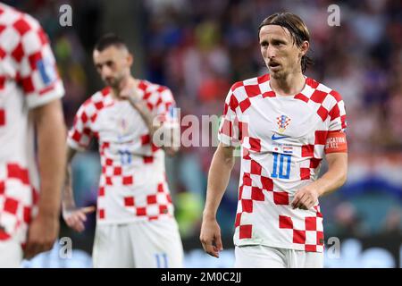 Al Wakrah, Qatar. 05/12/2022, Luka Modric di Croazia durante la Coppa del mondo FIFA Qatar 2022 Round of 16 match tra Giappone e Croazia allo Stadio al Janoub il 5 dicembre 2022 ad al Wakrah, Qatar. Foto: Igor Kralj/PIXSELL Foto Stock