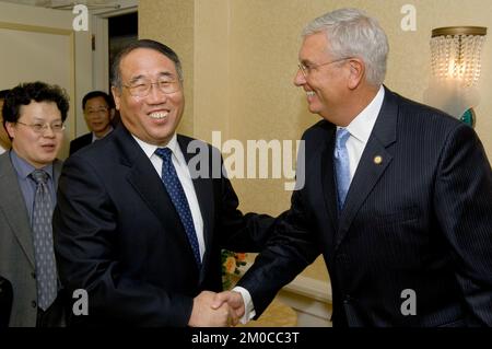 Ufficio dell'Amministratore (Stephen L. Johnson) - pranzo con la Commissione Nazionale per lo sviluppo e le riforme (NDRC, Cina) , Agenzia per la protezione ambientale Foto Stock