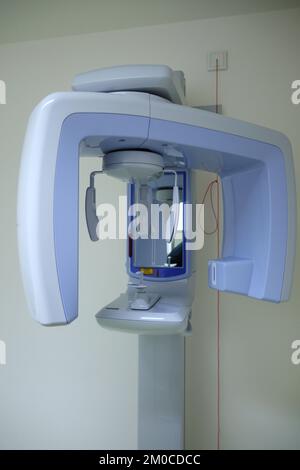 in una clinica a mascelle è presente una macchina a raggi x. Foto Stock