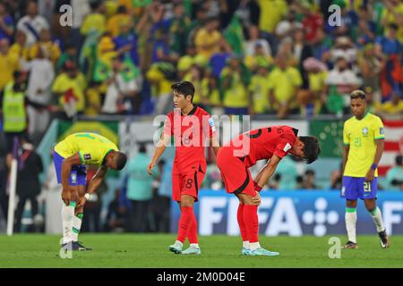 Doha, Qatar: 5th dicembre 2022; finale della Coppa del mondo FIFA 16 turno, Brasile contro Corea del Sud: Hwang in-beom della Corea del Sud frustrato al fischio finale Foto Stock