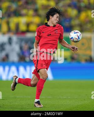 Il Cho GUE della Corea del Sud ha cantato durante il round della Coppa del mondo FIFA di sedici partite allo Stadio 974 di Doha, in Qatar. Data immagine: Lunedì 5 dicembre 2022. Foto Stock