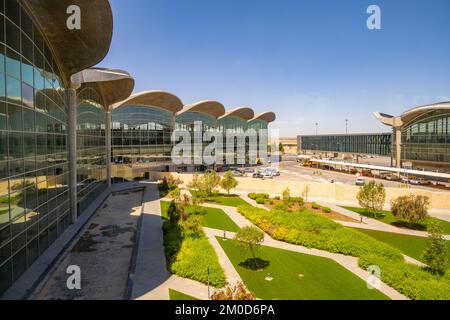 Esterno del terminal dell'aeroporto internazionale Queen Alia Amman Jordan Foto Stock