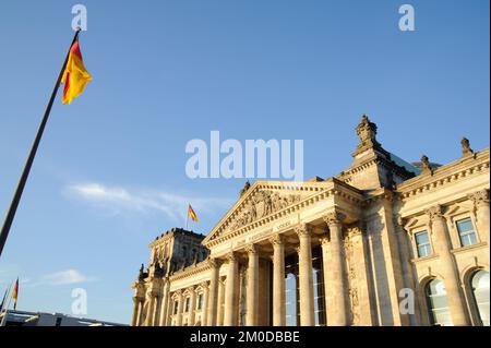 BERLINO, GERMANIA - MAGGIO 23: Edificio del Reichstag a Berlino, Germania il 23 maggio 2012. L'edificio del Reichstag è un edificio storico a Berlino, in tedesco Foto Stock