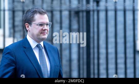 Londra, Regno Unito. 06th Dec, 2022. Robert Jenrick, Ministro dell'immigrazione, arriva a una riunione del gabinetto al 10 di Downing Street, Londra. Credit: Ian Davidson/Alamy Live News Foto Stock