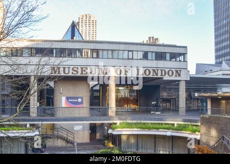 Londra, Regno Unito. 6th dicembre 2022. Il Museo di Londra ha chiuso definitivamente il suo sito del London Wall accanto al Barbican prima del trasferimento allo Smithfield Market, che sarà aperto nel 2026. Credit: Vuk Valcic/Alamy Live News Foto Stock