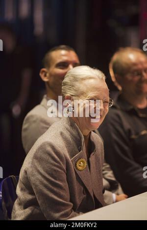 La regina Margrethe e il direttore del balletto di Tivoli Peter Bo Bendixen alla presentazione della nuova produzione dello Schiaccianoci. Il balletto ha costumi e scenografie della Regina Margrethe ed è diretto da Peter Bo Bendixen. (Poulfoto) Foto Stock