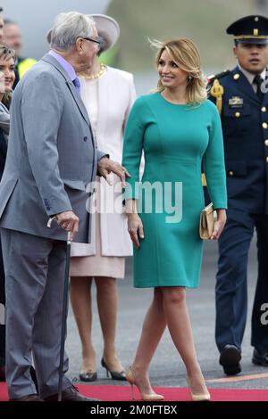 Il principe Henrik e la prima signora del Messico Angelica Rivera , quando il presidente messicano Enrique pena Nieto e la signora Angelica Rivera de pena mercoledì sono arrivati all'aeroporto internazionale di Copenaghen a Kastrup Foto Stock