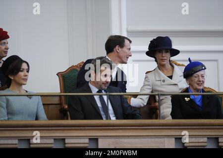 Folketingets Ã yarbning. /Ritzau/Jens Dressing UREDIGERET WEBPIX.. --- la famiglia reale danese partecipa all'apertura del parlamento â€˜Folketingetâ€™ a Copenaghen 5 ottobre 2017.Â nella foto da sinistra sono la principessa Benedikte, il principe Joachim, la principessa Marie, la principessa Corona Maria, il principe ereditario Frederik e la regina Margrethe. /Ritzau/Jens Dressing. Foto Stock