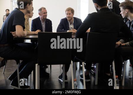 Il principe Harry partecipa a un workshop dedicato a fare la differenza attraverso il volontariato presso il liceo Ã˜restad Gymnasium di Copenaghen, 26 ottobre 2017. E' la prima visita ufficiale del Principe Harrys in Danimarca e durante il suo soggiorno di due giorni visiterà diversi progetti giovanili. /Ritzau/Peter Hove Olesen Foto Stock