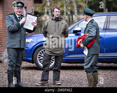 Il principe ereditario Frederik ha ospitato una Royal Hunt a Guldsted Plantage vicino a Silkeborg il 1 novembre 2018. Jutland. La Royal Hunt è una tradizione in cui persone selezionate dal mondo del genere e degli affari sono invitate a cacciare i boschi reali insieme a un membro della famiglia reale. Il defunto Principe Henrik in precedenza guidava la Royal Hunts, ma fu preso in consegna da suo figlio quando la sua salute iniziò a fallire. Foto Stock