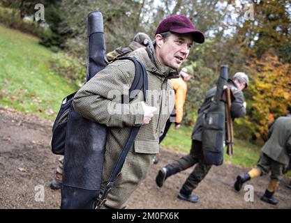 Il principe ereditario Frederik ha ospitato una Royal Hunt a Guldsted Plantage vicino a Silkeborg il 1 novembre 2018. Jutland. La Royal Hunt è una tradizione in cui persone selezionate dal mondo del genere e degli affari sono invitate a cacciare i boschi reali insieme a un membro della famiglia reale. Il defunto Principe Henrik in precedenza guidava la Royal Hunts, ma fu preso in consegna da suo figlio quando la sua salute iniziò a fallire. Foto Stock