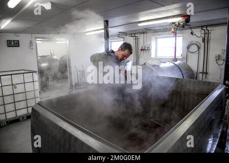 La nuova distilleria di Stauning Whiskey. Lasse Vesterby pronto a dare il benvenuto nella nuova distilleria danese di whisky e il sabato al festival del whisky. Foto Jørgen Kirk Stauning Whiskey sta costruendo un nuovo stabilimento di produzione a Stauningvej vicino a Skjern. Foto Stock