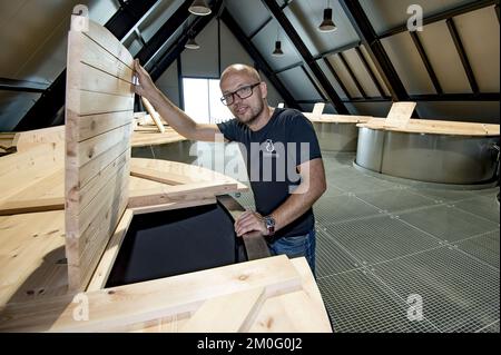 La nuova distilleria di Stauning Whiskey. Lasse Vesterby pronto a dare il benvenuto nella nuova distilleria danese di whisky e il sabato al festival del whisky. Foto Jørgen Kirk Stauning Whiskey sta costruendo un nuovo stabilimento di produzione a Stauningvej vicino a Skjern. Foto Stock