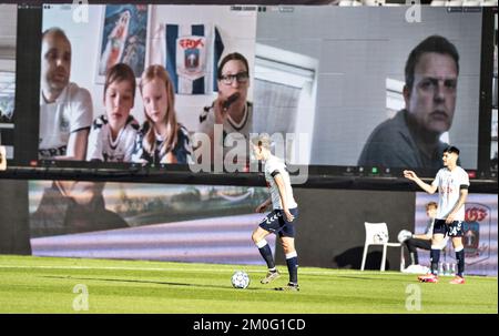 Schermo nella partita Super League 3F tra AGF e Randers FC al Ceres Park di Aarhus, giovedì 28 maggio 2020. La partita è la prima dopo lo spegnimento durante la crisi corona e si gioca senza spettatori e con restrizioni .. (Foto: Henning Bagger / Ritzau Scanpix) Foto Stock