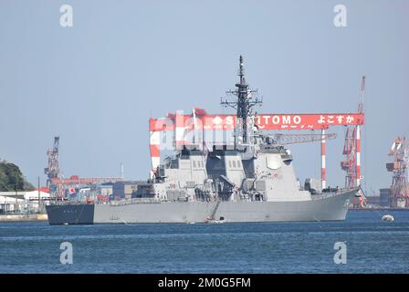 Prefettura di Kanagawa, Giappone - 14 aprile 2007: Forza di autodifesa marittima giapponese JS Kirishima (DDG-174), cacciatorpediniere di classe Kongo. Foto Stock