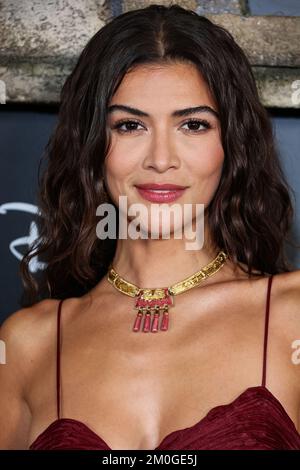 Hollywood, Stati Uniti. 05th Dec, 2022. HOLLYWOOD, LOS ANGELES, CALIFORNIA, USA - 05 DICEMBRE: L'attrice americana Lisette Olivera arriva al Disney Original Series 'National Treasure: Edge of History' Season 1 Red Carpet Event tenutosi presso l'El Capitan Theatre il 5 dicembre 2022 a Hollywood, Los Angeles, California, Stati Uniti. (Foto di Xavier Collin/Image Press Agency) Credit: Image Press Agency/Alamy Live News Foto Stock