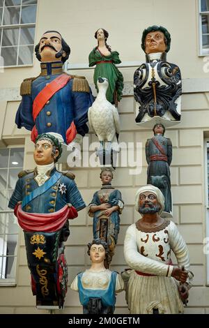 Esposizione del National Maritime Museum di Ship Figureheads, Londra, Regno Unito. Foto Stock