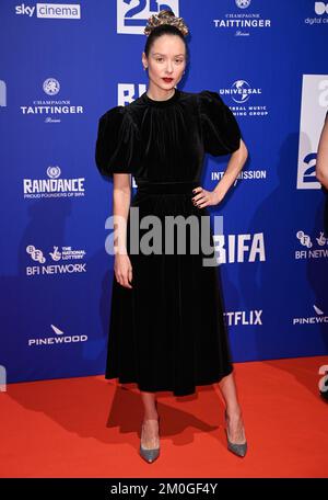 4th dicembre 2022, Londra, Regno Unito. Alexandra Dowling arriva al British Independent Film Awards 25th, Old Billingsgate, Londra. Credito: Doug Peters/ Foto Stock