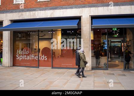 Amazon Salon, Hello Spitalfields, negozio. Salone di bellezza Amazon Salon al di fuori del mercato Spitalfields a Bishopsgate Foto Stock