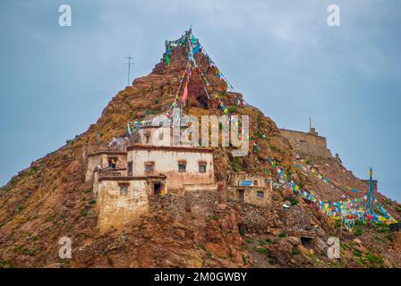 Il monastero di Chiu sul lago Manasarovar, Tibet occidentale, Asia Foto Stock