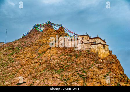 Il monastero di Chiu sul lago Manasarovar, Tibet occidentale, Asia Foto Stock