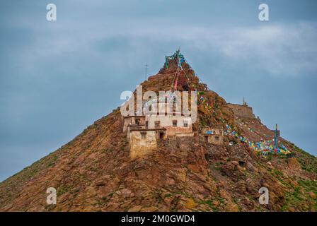 Il monastero di Chiu sul lago Manasarovar, Tibet occidentale, Asia Foto Stock