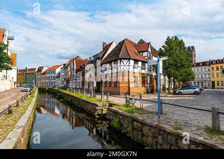 Case anseatiche, patrimonio mondiale dell'UNESCO città anseatica di Wismar, Germania, Europa Foto Stock